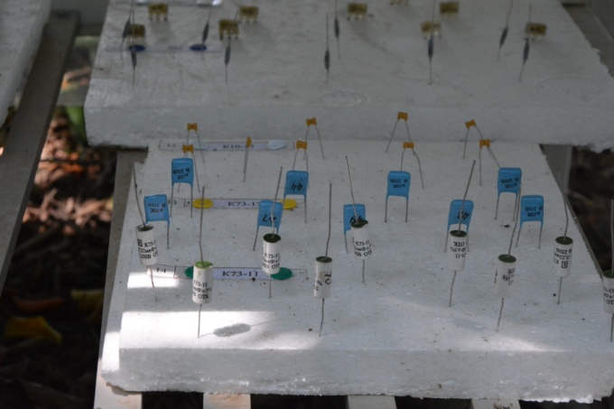 Thử nghiệm mẫu các linh kiện vô tuyến điện